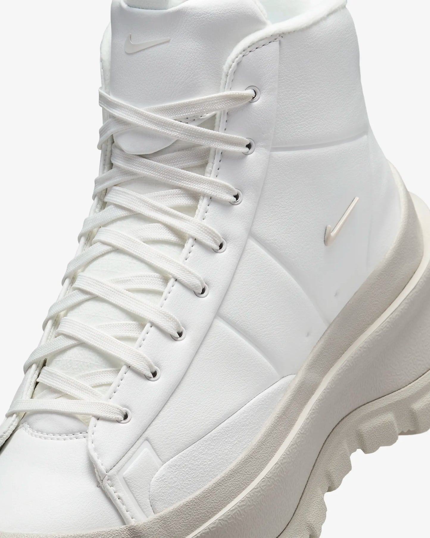 Nike Blazer Roam Mid